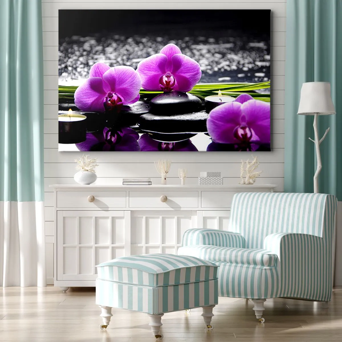 Tablou pe pânză Canvas - Orhidee mov pe un fundal de pietre și lumânări într-un cadru relaxant - 70x50cm - Să te scufunzi în pace și liniște - Decorațiune modernă pentru perete pentru living și dormitor ARTTOR
