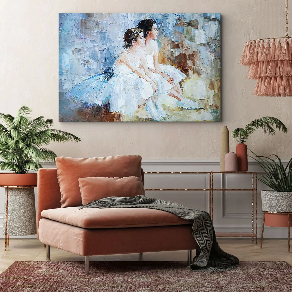 Tablou pe pânză Canvas - Două balerine în costume albe se relaxează pe un fundal pastel. - 70x50cm - Odihna lebedelor tinere - Decorațiune modernă pentru perete pentru living și dormitor ARTTOR