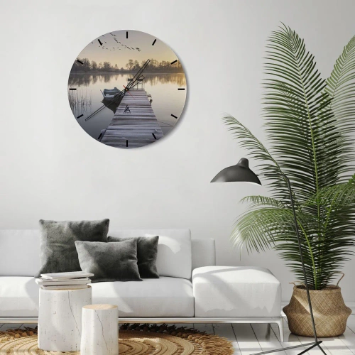 Ceas de perete - Ceas pe sticlă - Un dig cu o barcă la răsăritul soarelui pe lac - 30x30cm - O să mă întorc în curând - Decorațiune modernă pentru perete pentru living, bucătărie și dormitor ARTTOR