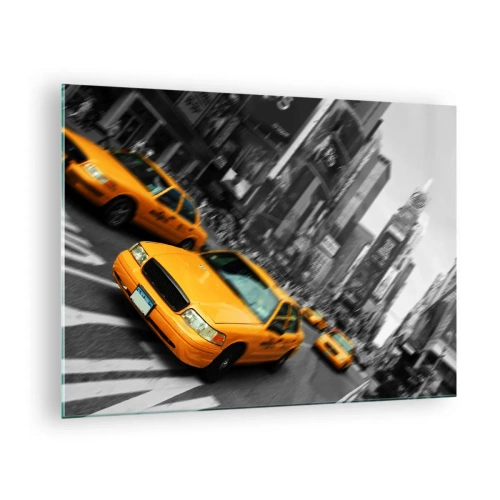 Tablou pe sticlă - Taxiuri galbene pe fundalul străzilor orașului alb-negru - 70x50cm - Picături de soare la New York - Decorațiune modernă pentru perete pentru living și dormitor ARTTOR