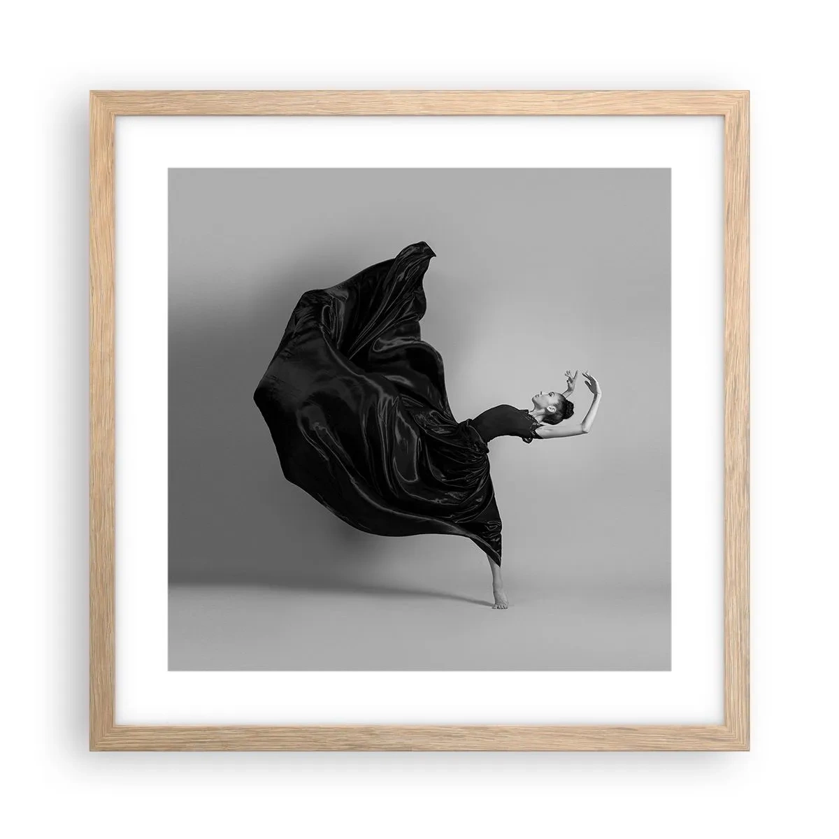 Poster în ramă de stejar deschis - Înaripată de muzică - 40x40 cm