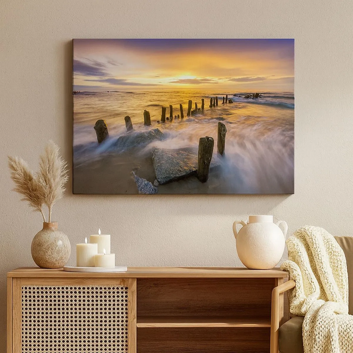 Tablou pe pânză Canvas - Apus de soare peste mare cu rămășițele unui vechi dig - 70x50cm - Frumusețe brută a mării - Decorațiune modernă pentru perete pentru living și dormitor ARTTOR