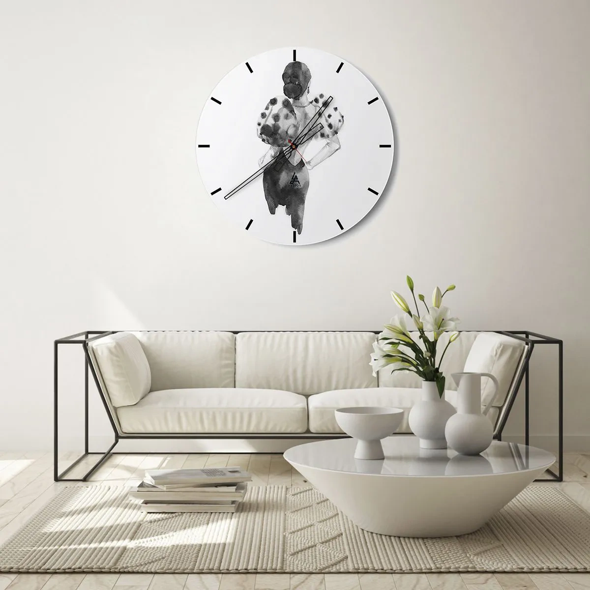 Ceas de perete - Ceas pe sticlă - Ilustrație alb-negru a unei femei într-o rochie elegantă - 30x30cm - A trecut chiar pe lângă noi - Decorațiune modernă pentru perete pentru living, bucătărie și dormitor ARTTOR