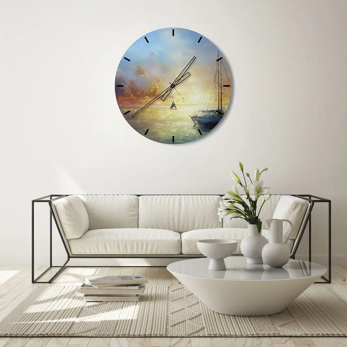 Ceas de perete - Ceas pe sticlă - O barcă cu pânze pe mare la apusul soarelui - 30x30cm - Într-un golf de aur - Decorațiune modernă pentru perete pentru living, bucătărie și dormitor ARTTOR
