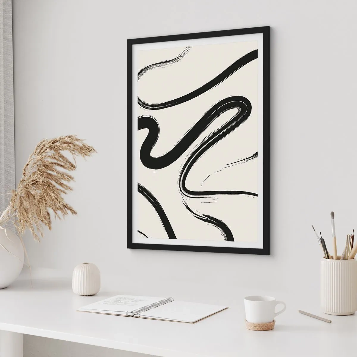 Poster în ramă neagră - Linii negre abstracte pe un fundal deschis - 50x70cm - Capriciu în alb și negru - Decorațiune modernă pentru perete pentru living și dormitor ARTTOR