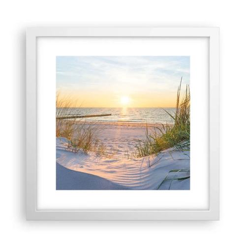 Poster în ramă albă - Zumzet de mare, o plajă sălbatică printre ierburi... - 30x30 cm