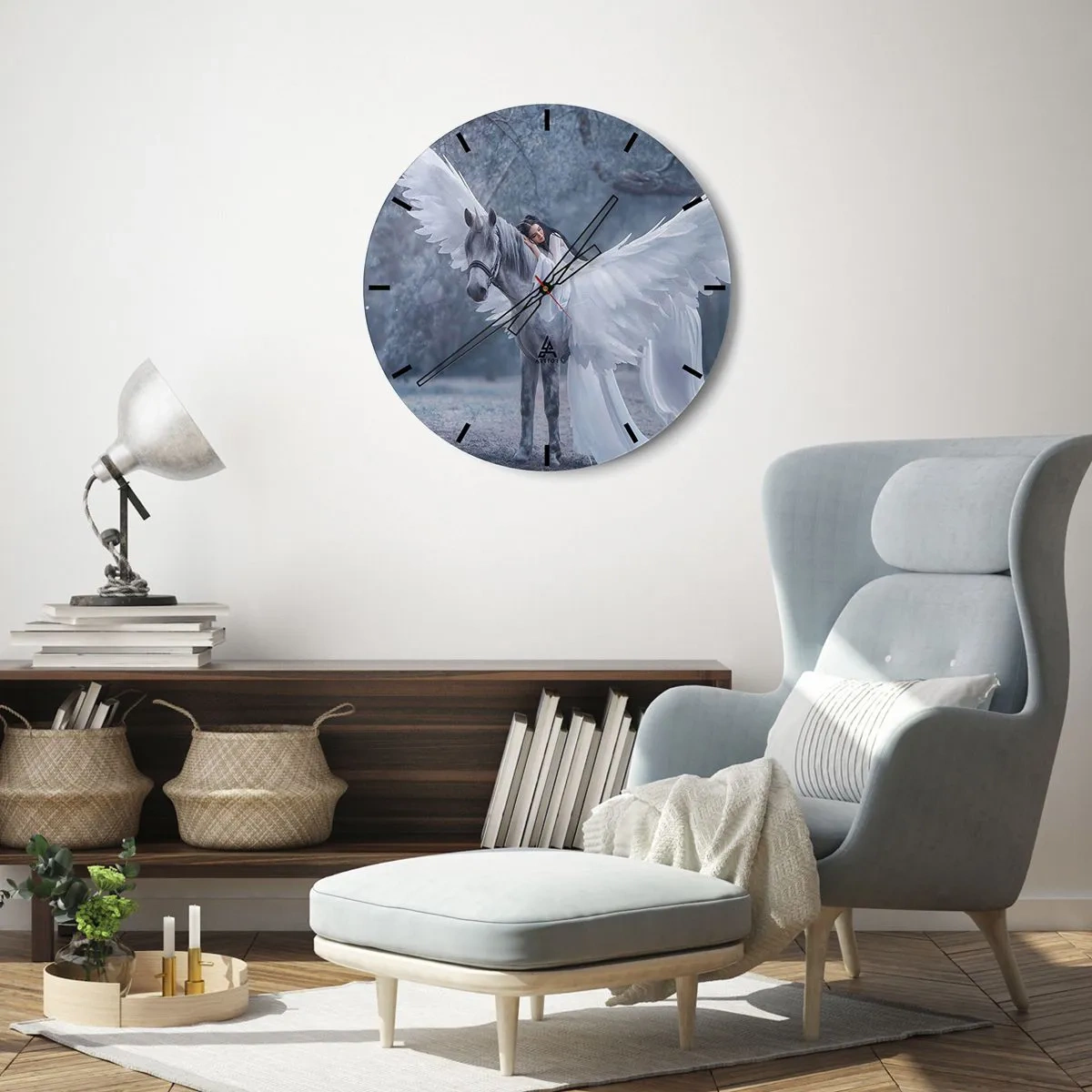 Ceas de perete - Ceas pe sticlă - O femeie lângă un cal alb cu aripile întinse - 30x30cm - Moment inspirat - Decorațiune modernă pentru perete pentru living, bucătărie și dormitor ARTTOR