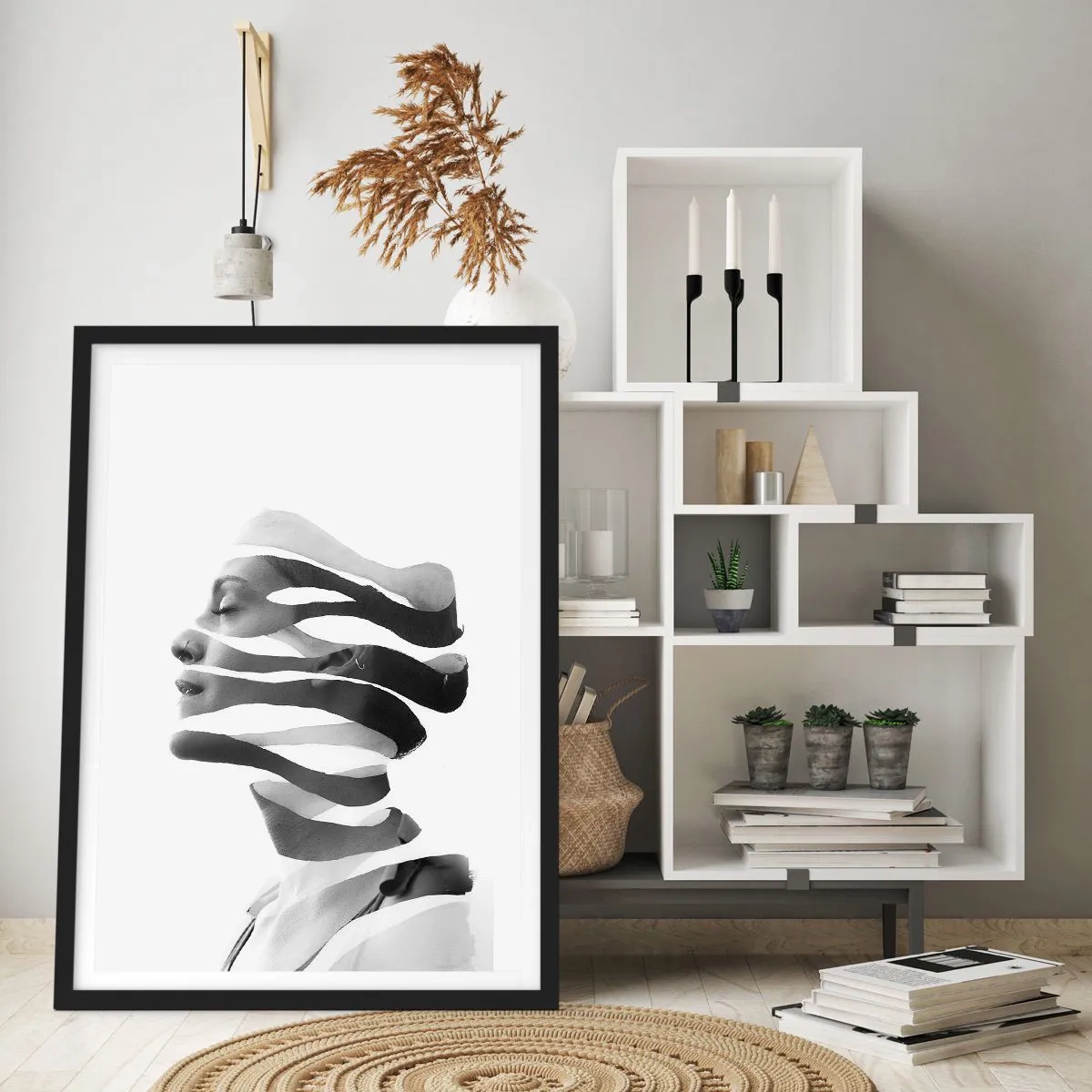 Poster în ramă neagră - Un portret suprarealist - 61x91 cm