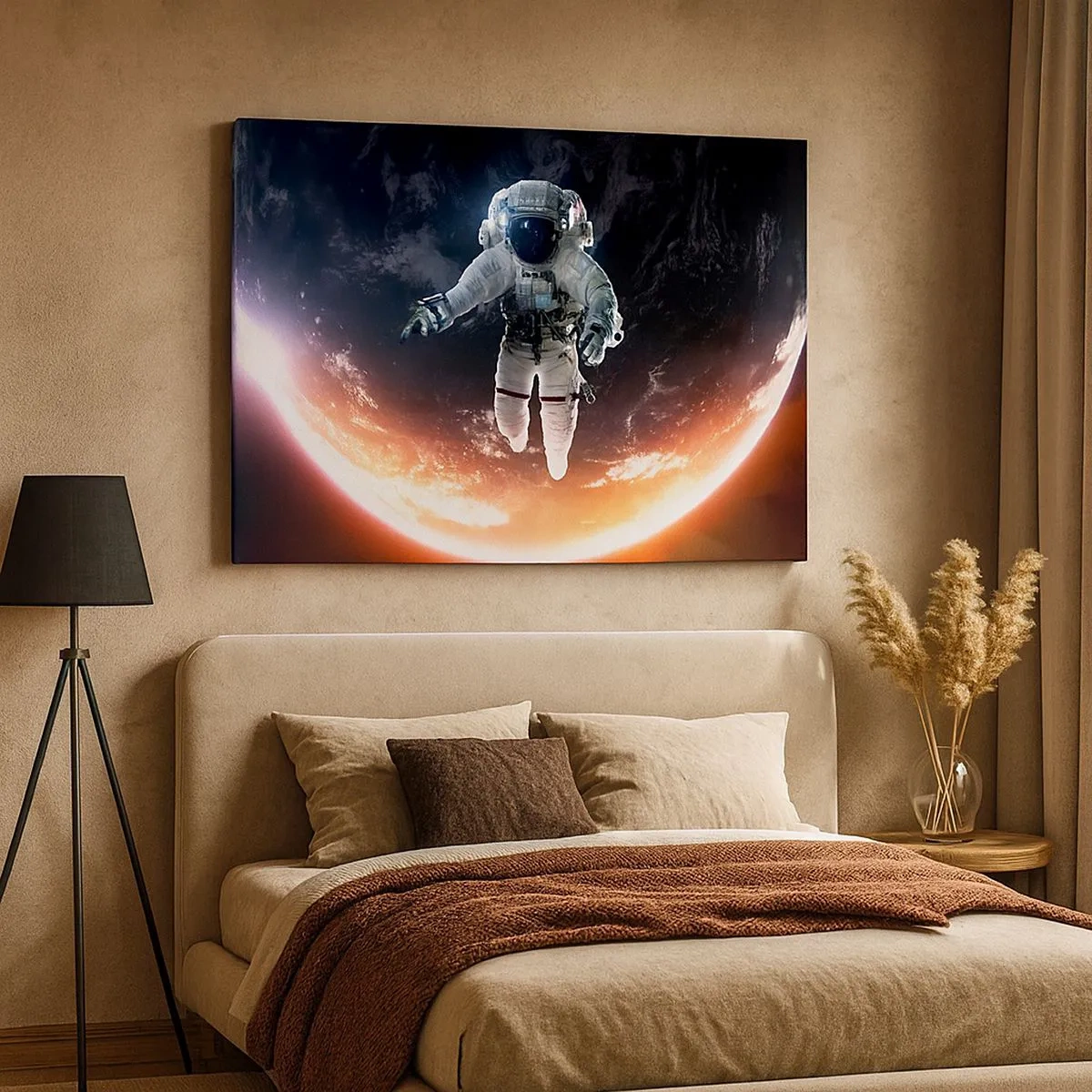 Tablou pe pânză Canvas - Un astronaut plutind deasupra unui Pământ luminat de soare - 70x50cm - Pot să mai stau un pic? - Decorațiune modernă pentru perete pentru living și dormitor ARTTOR