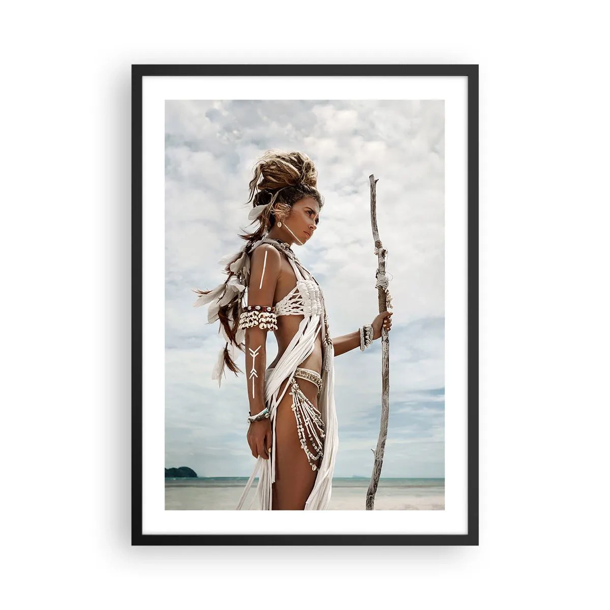 Poster în ramă neagră - Figură stilizată a unei femei într-un cadru tropical - 50x70cm - Regina tropicelor - Decorațiune modernă pentru perete pentru living și dormitor ARTTOR