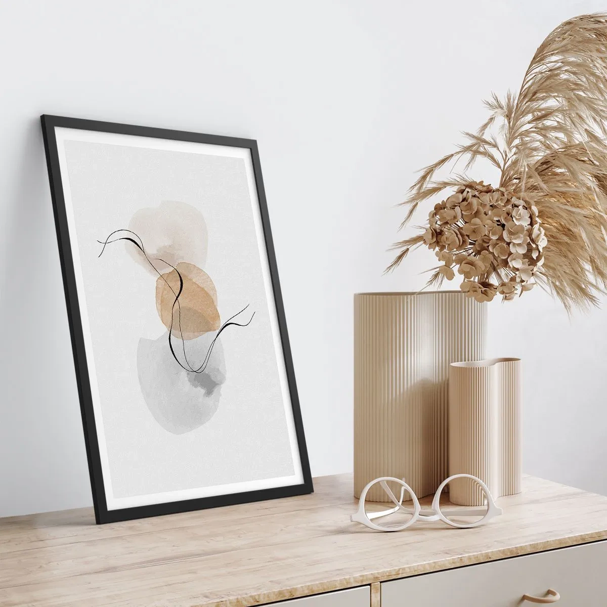Poster în ramă neagră - O compoziție abstractă în culori neutre cu linii delicate. - 50x70cm - Mărgele de aer - Decorațiune modernă pentru perete pentru living și dormitor ARTTOR