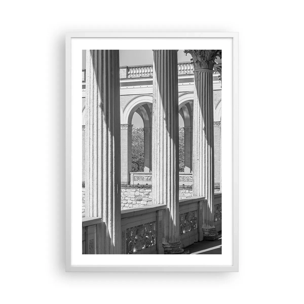 Poster în ramă albă - Arcadă însorită - 50x70 cm