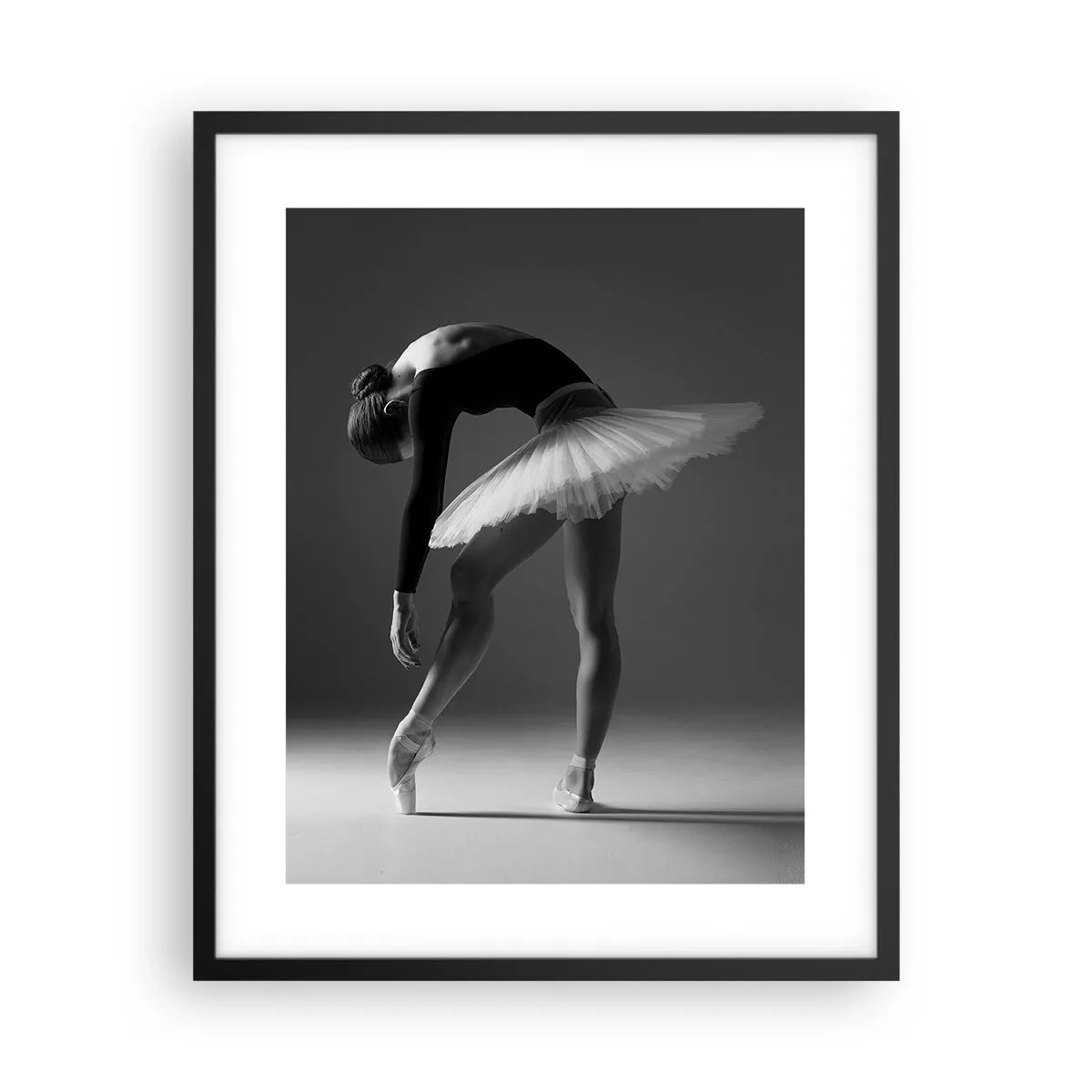 Poster în ramă neagră - Bella balerina - 40x50 cm