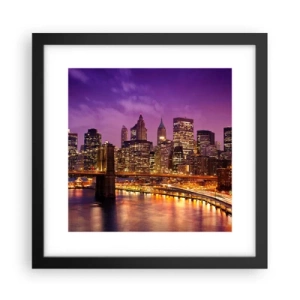 Poster în ramă neagră - Manhathannul mov-auriu - 30x30 cm