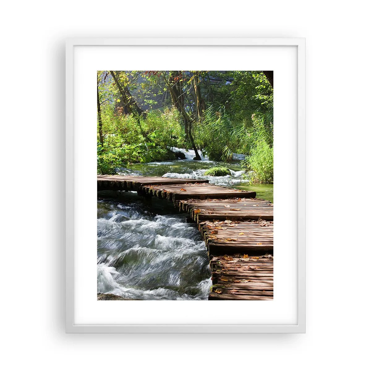 Poster în ramă albă - Cascadă spumoasă - 40x50 cm