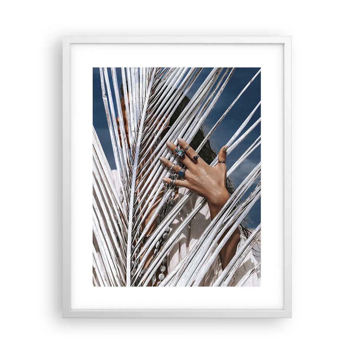 Poster în ramă albă - Prietena șamanului? - 40x50 cm