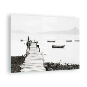 Tablou pe sticlă - Vedere alb-negru a unui dig de lemn peste un lac - 70x50cm - Peste apă liniștită și limpede - Decorațiune modernă pentru perete pentru living și dormitor ARTTOR