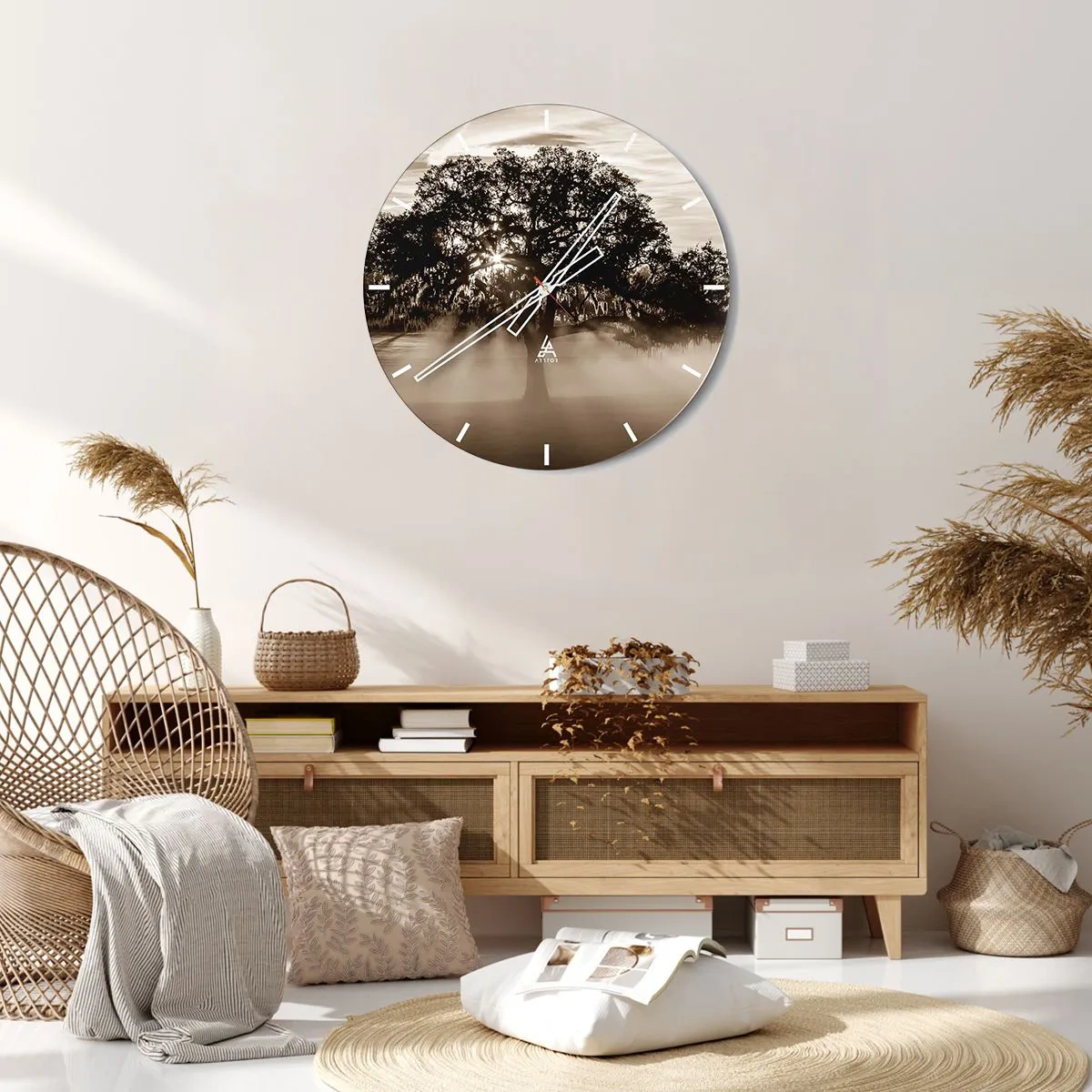 Ceas de perete - Ceas pe sticlă - Copac într-o scenă cețoasă în zori, în sepia - 30x30cm - Un copac de vești bune - Decorațiune modernă pentru perete pentru living, bucătărie și dormitor ARTTOR