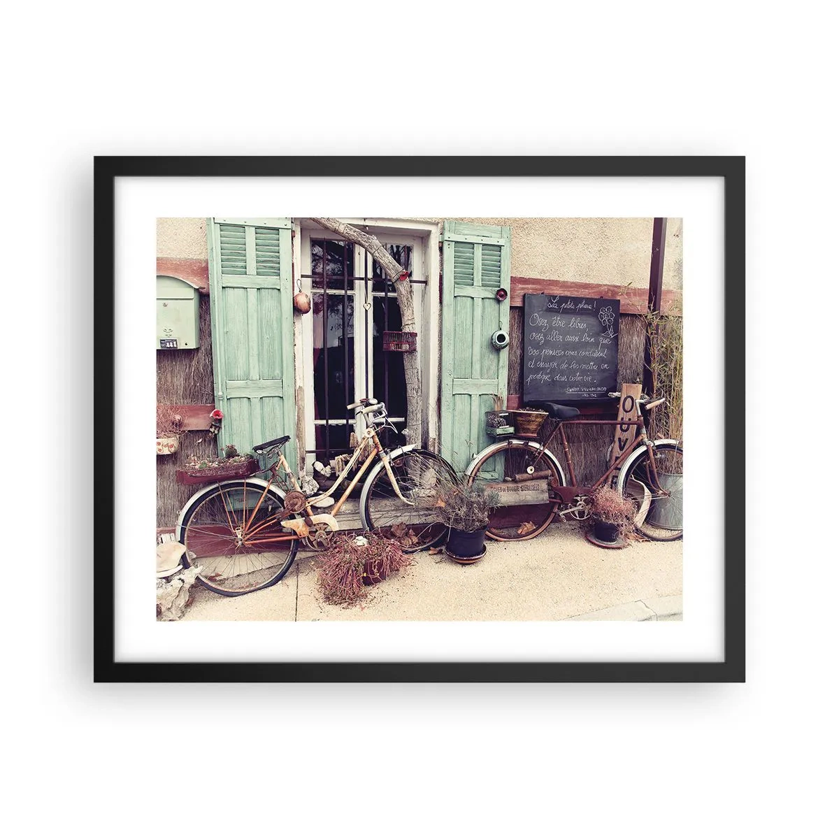 Poster în ramă neagră - Trăiască provincia! - 50x40 cm