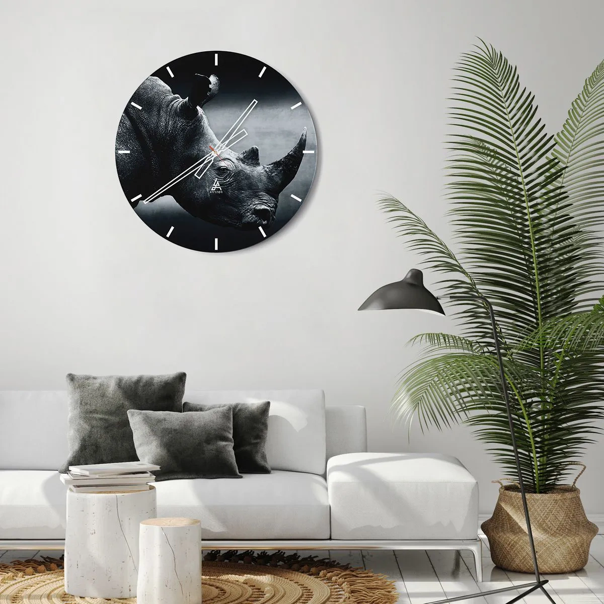 Ceas de perete - Ceas pe sticlă - Portretul unui rinocer în tonuri monocrome pe un fundal întunecat - 30x30cm - Profil drept - Decorațiune modernă pentru perete pentru living, bucătărie și dormitor ARTTOR