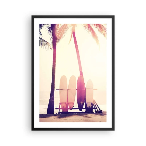 Poster în ramă neagră - Plăci de surf aliniate sub palmieri pe plajă - 50x70cm - Va fi o zi minunată - Decorațiune modernă pentru perete pentru living și dormitor ARTTOR
