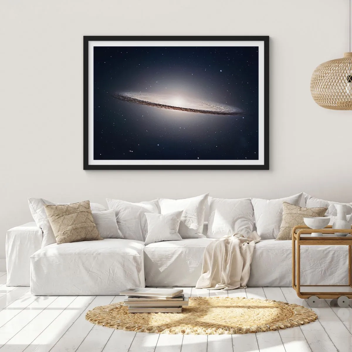 Poster în ramă neagră - Cu mult timp în urmă, într-o galaxie foarte, foarte îndepărtată... - 91x61 cm