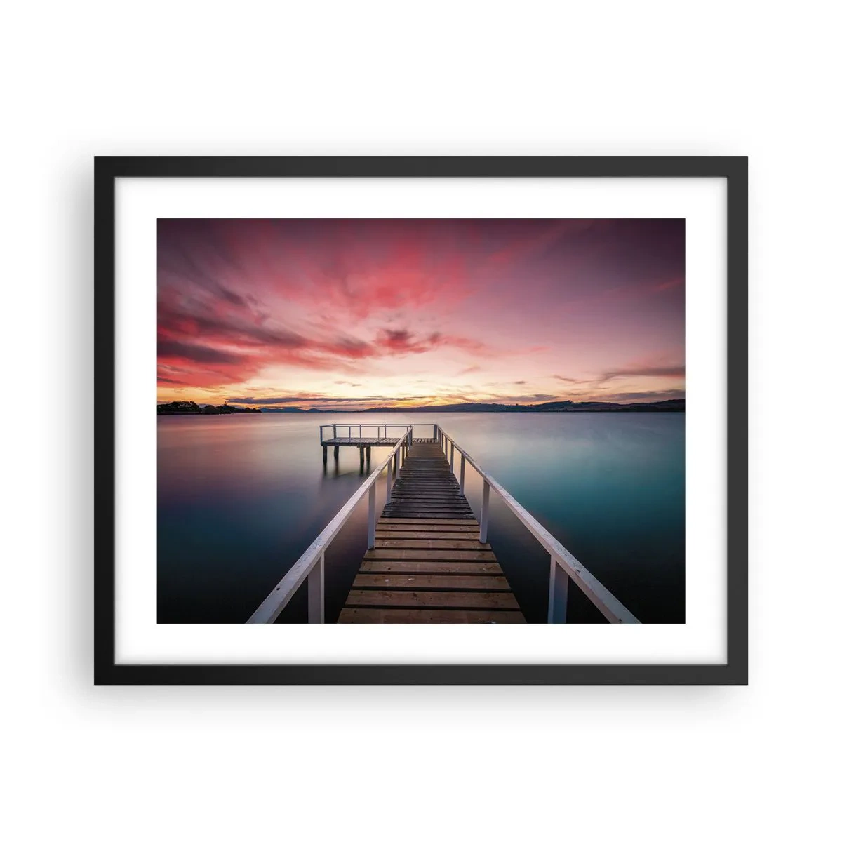 Poster în ramă neagră - Flacăra blândă a serii - 50x40 cm