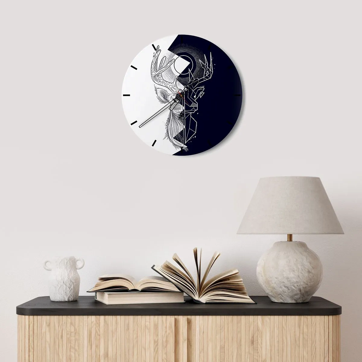 Ceas de perete - Ceas pe sticlă - Motiv geometric de cerb pe un fundal de culori contrastante - 30x30cm - Lupta și unitatea contrariilor - Decorațiune modernă pentru perete pentru living, bucătărie și dormitor ARTTOR
