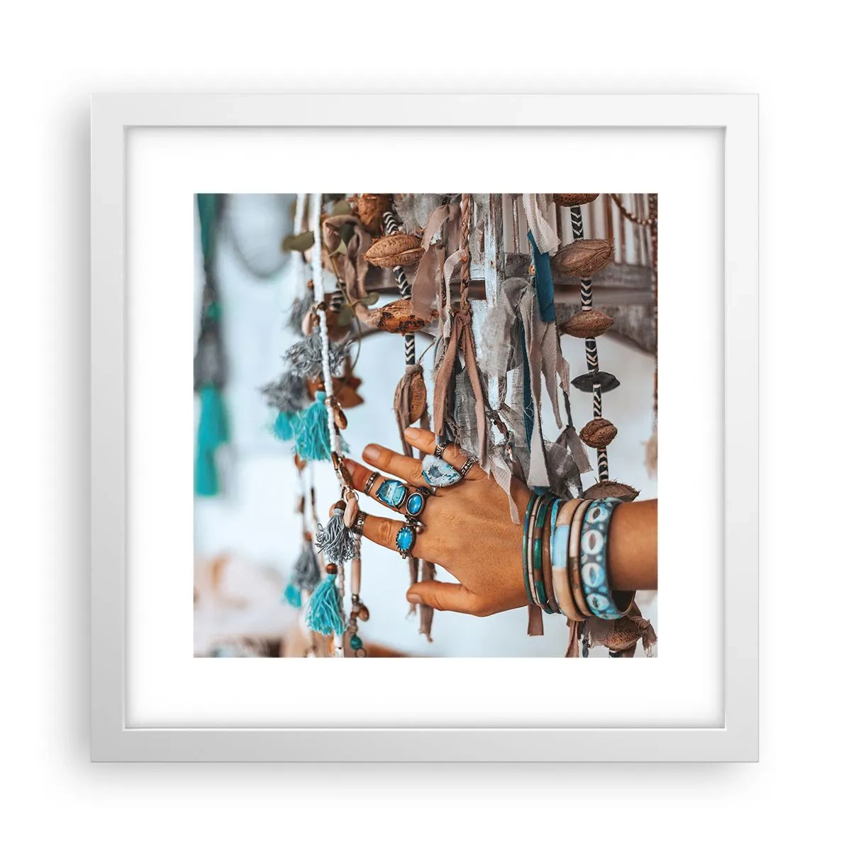 Poster în ramă albă - Comori locale - 30x30 cm