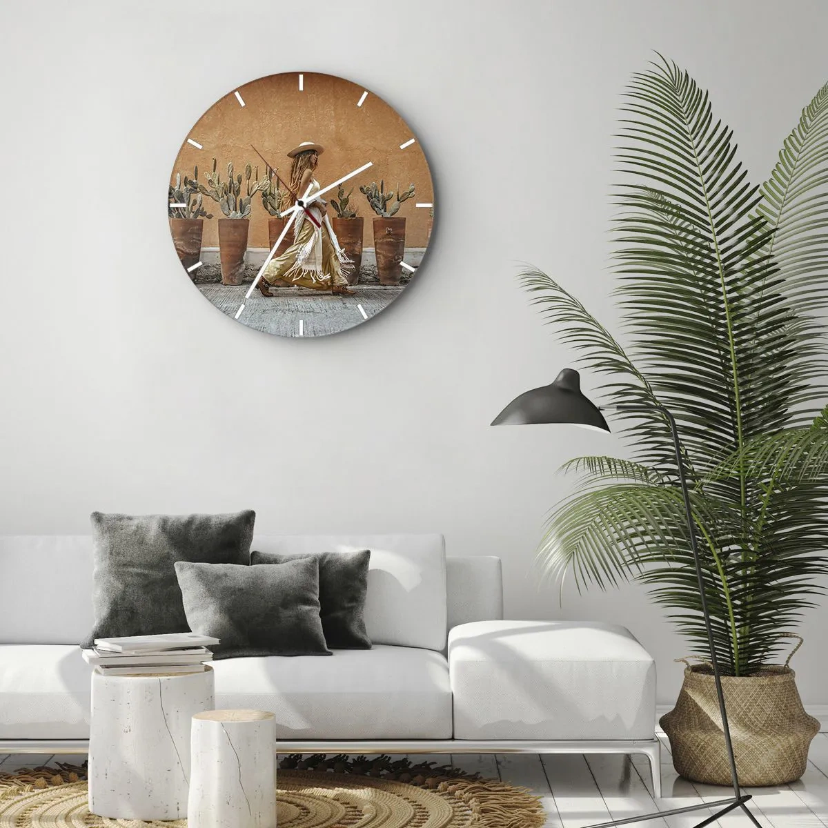 Ceas de perete - Ceas pe sticlă - Femeie hippie stilizată pe un fundal de ghivece de cactuși - 30x30cm - În stilul hippie - Decorațiune modernă pentru perete pentru living, bucătărie și dormitor ARTTOR