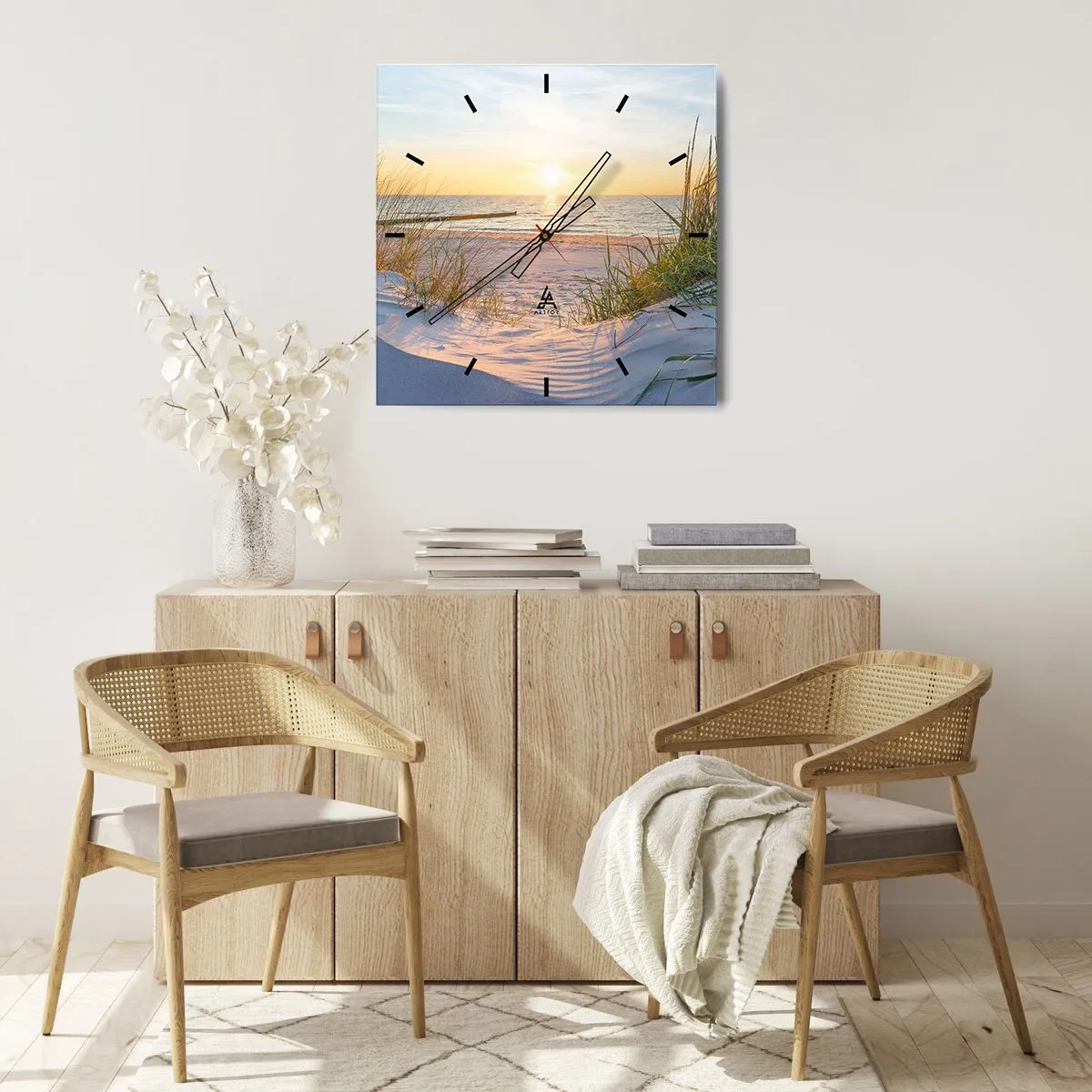 Ceas de perete - Ceas pe sticlă - Zumzet de mare, o plajă sălbatică printre ierburi... - 30x30 cm