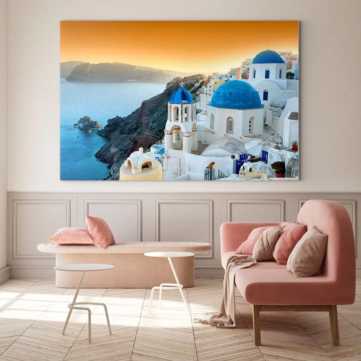 Tablou pe sticlă - Vedere a insulei Santorini cu cupolele și stâncile sale albastre - 70x50cm - Santorini - îmbrățișat de stânci - Decorațiune modernă pentru perete pentru living și dormitor ARTTOR