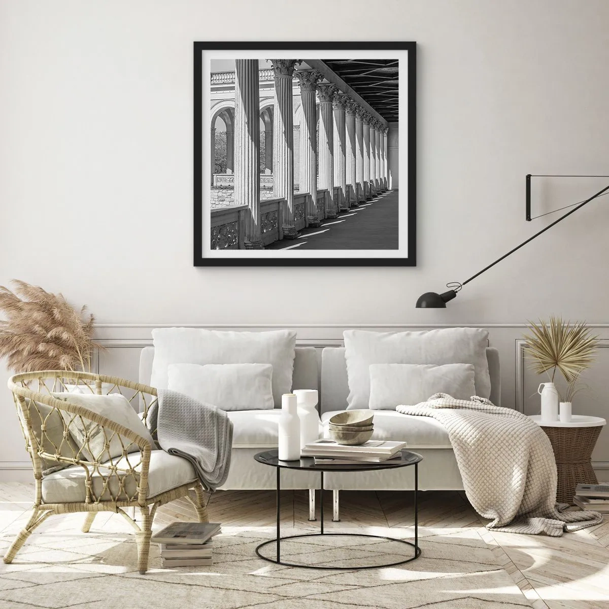 Poster în ramă neagră - Arcadă însorită - 60x60 cm