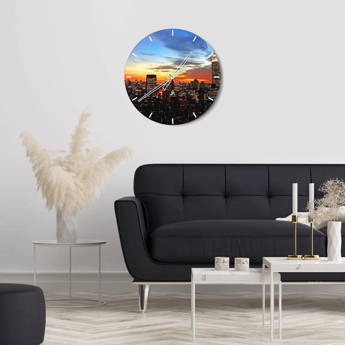 Ceas de perete - Ceas pe sticlă - Panoramă a orașului la apus cu cer senin - 30x30cm - O noapte americană luminoasă - Decorațiune modernă pentru perete pentru living, bucătărie și dormitor ARTTOR