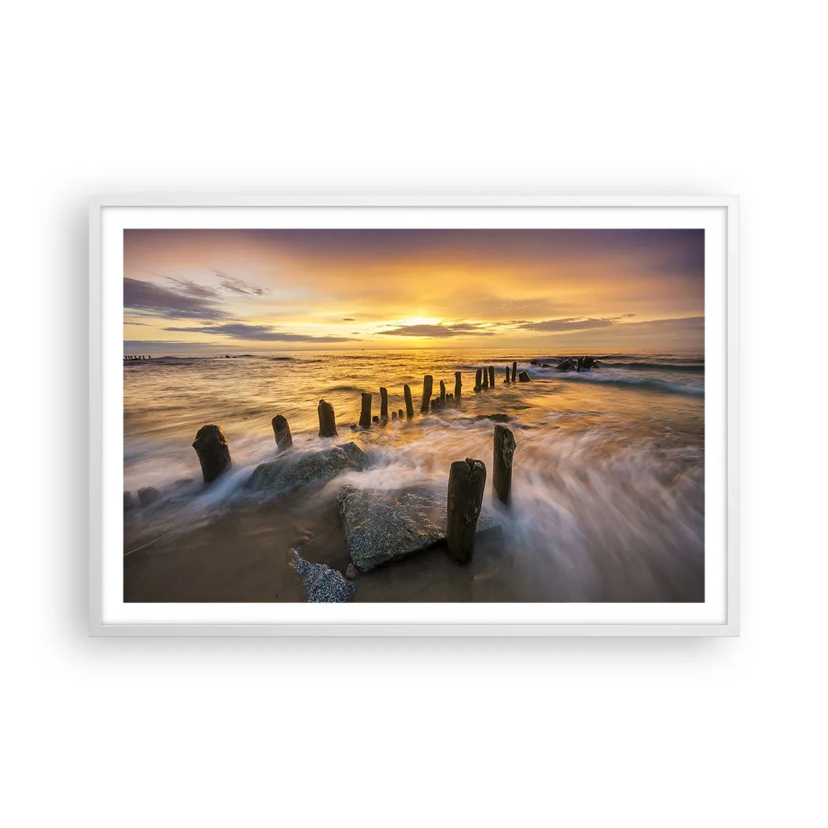 Poster în ramă albă - Frumusețe brută a mării - 91x61 cm