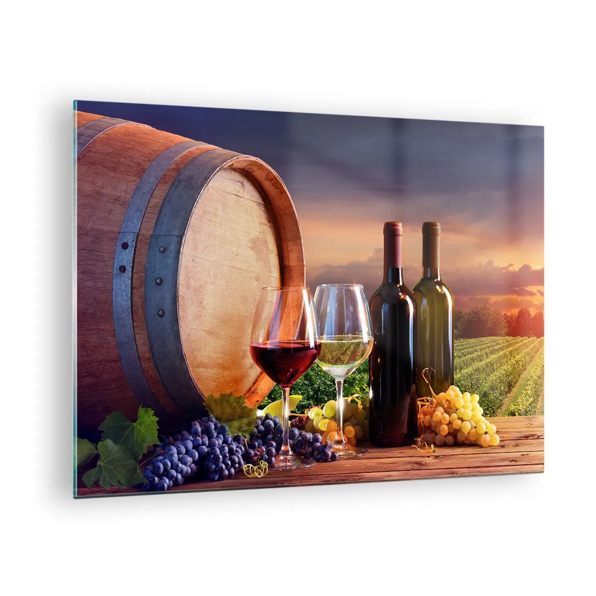 Tablou pe sticlă - Viță de vie, un butoi și pahare pe fundalul apusului de soare - 70x50cm - Aici viața are un gust - Decorațiune modernă pentru perete pentru living și dormitor ARTTOR