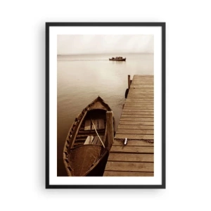 Poster în ramă neagră - O barcă la un debarcader de lemn în sepia - 50x70cm - Marea pace - Decorațiune modernă pentru perete pentru living și dormitor ARTTOR