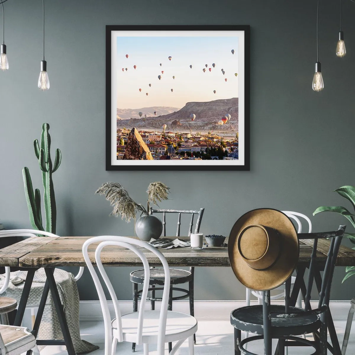 Poster în ramă neagră - Ca niște nave pe cer - 30x30 cm