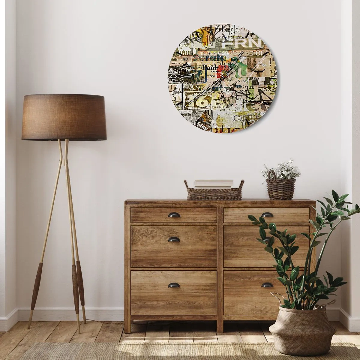 Ceas de perete - Ceas pe sticlă - O compoziție din mai multe straturi de postere și inscripții vechi - 30x30cm - Oh, se întâmplă... - Decorațiune modernă pentru perete pentru living, bucătărie și dormitor ARTTOR