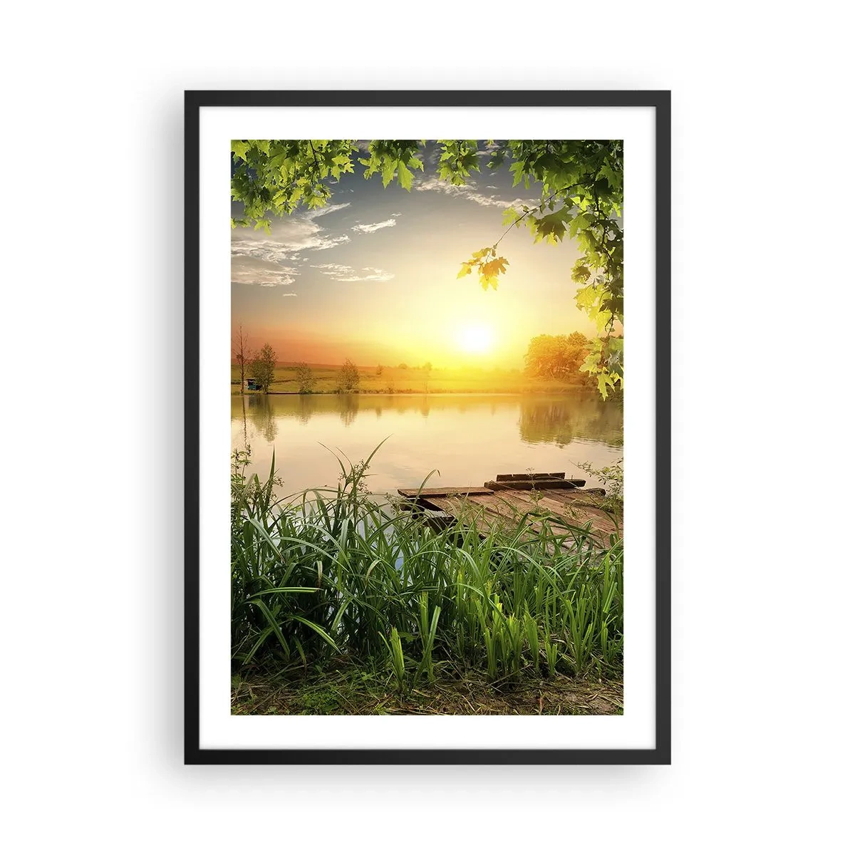 Poster în ramă neagră - Apus de soare peste lac cu un dig - 50x70cm - Peisaj într-un cadru verde - Decorațiune modernă pentru perete pentru living și dormitor ARTTOR