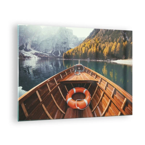 Tablou pe sticlă - Vedere dintr-o barcă de lemn a unui lac de munte și a unei păduri de toamnă - 70x50cm - Excursie pe munte - Decorațiune modernă pentru perete pentru living și dormitor ARTTOR