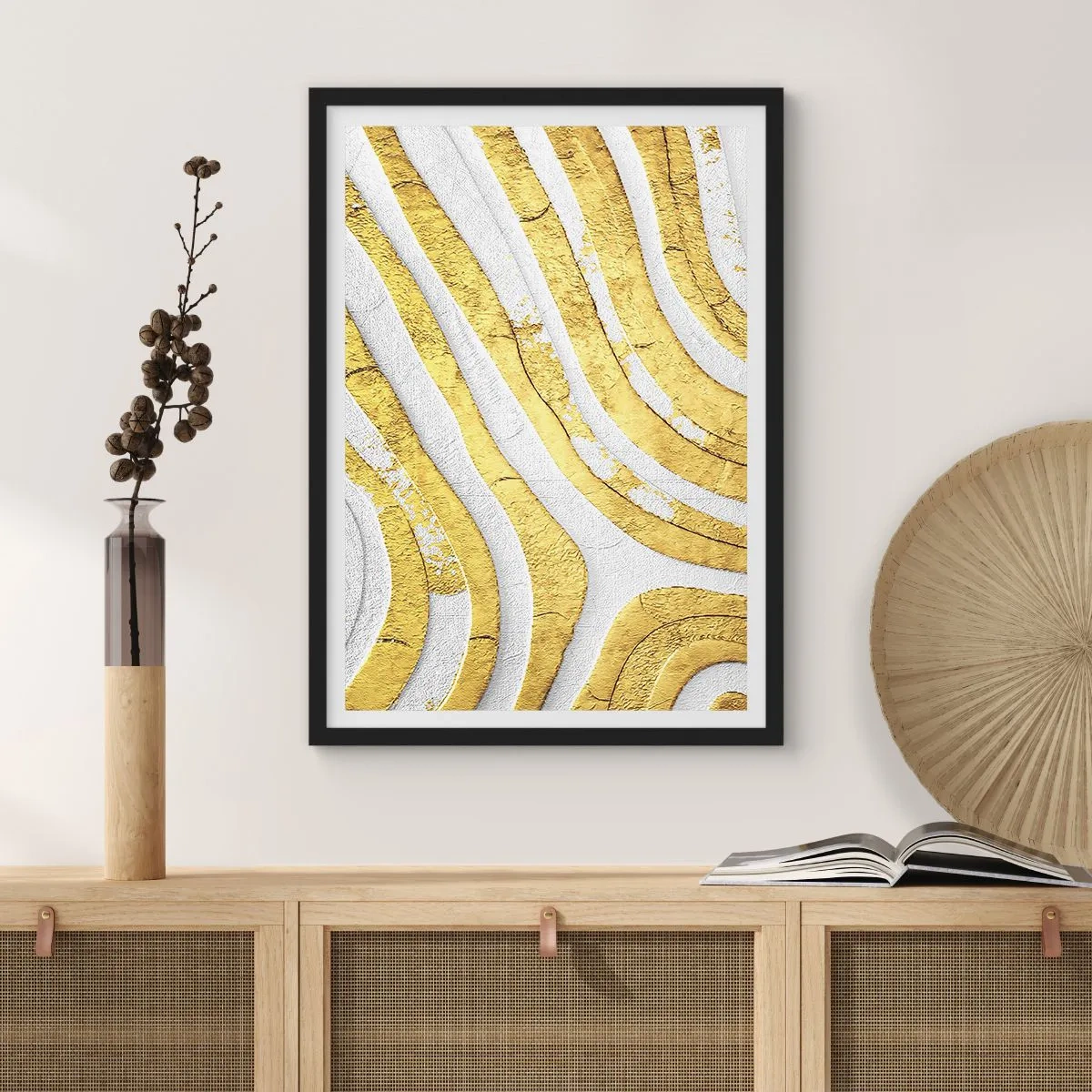 Poster în ramă neagră - Compoziția în alb și auriu - 61x91 cm