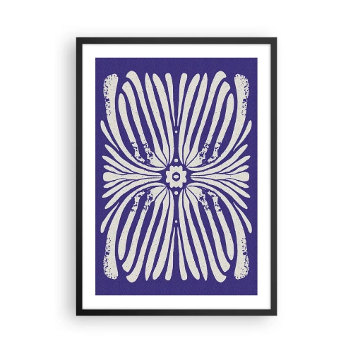 Poster în ramă neagră - Model floral retro simetric pe un fundal bleumarin - 50x70cm - Inspirații etnice - Decorațiune modernă pentru perete pentru living și dormitor ARTTOR