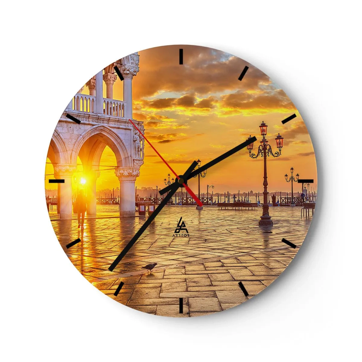 Ceas de perete - Ceas pe sticlă - Piața la răsăritul soarelui cu felinare și coloane arhitecturale - 30x30cm - Unde este toată lumea? - Decorațiune modernă pentru perete pentru living, bucătărie și dormitor ARTTOR