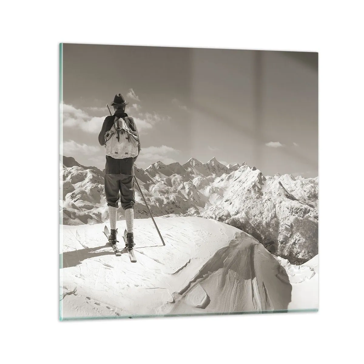 Tablou pe sticlă - Și munții sunt la fel - 70x70 cm