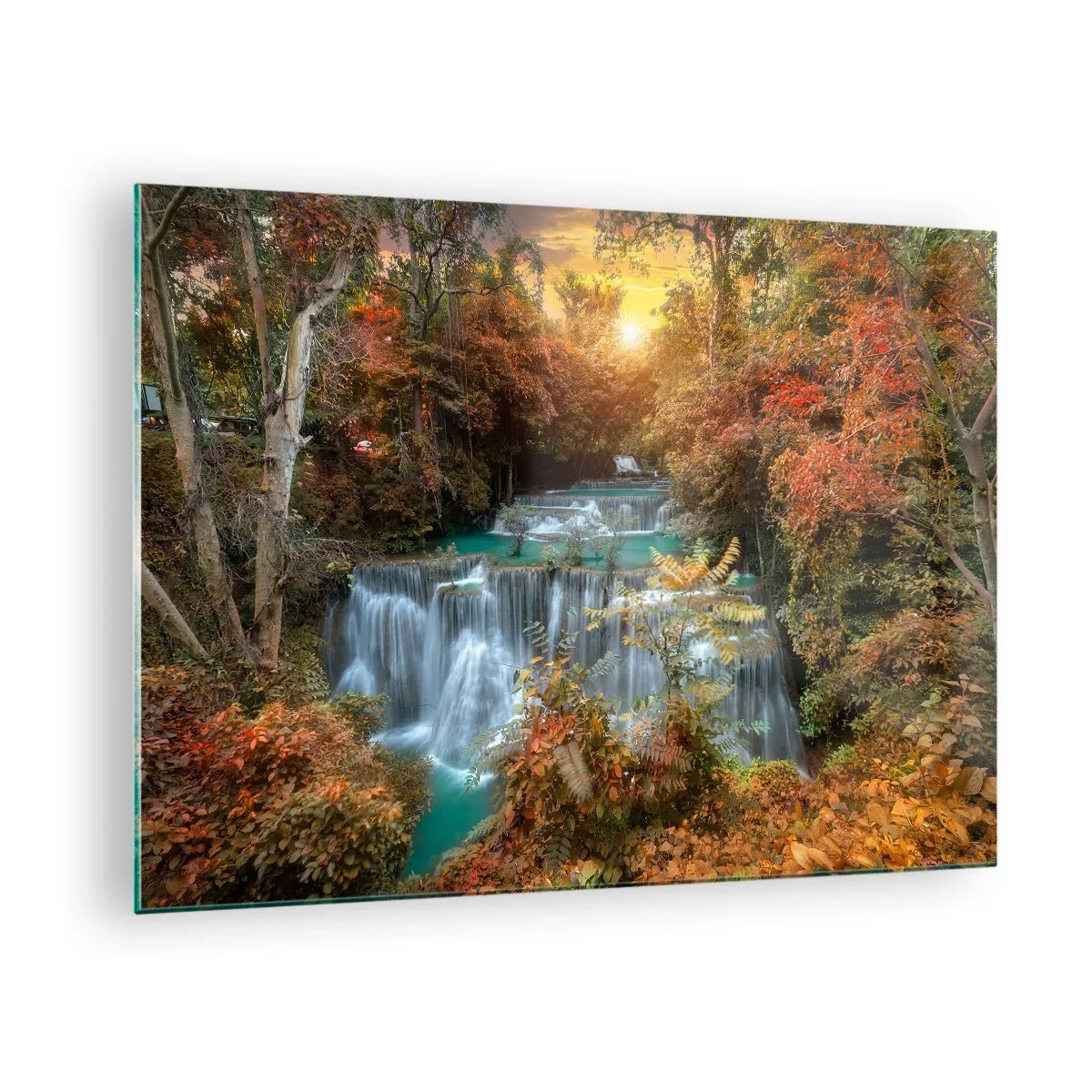 Tablou pe sticlă - cascadă pitorească înconjurată de o pădure de toamnă la apus - 70x50cm - Comoara ascunsă a pădurii - Decorațiune modernă pentru perete pentru living și dormitor ARTTOR
