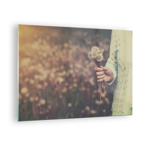Tablou pe sticlă - O mână care ține un buchet de păpădii pe un câmp neclar - 70x50cm - Păstrați-le, vă rog - Decorațiune modernă pentru perete pentru living și dormitor ARTTOR