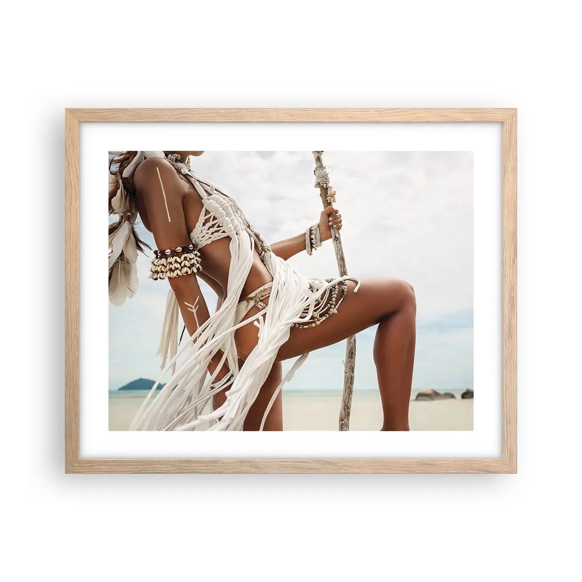 Poster în ramă de stejar deschis - Preoteasa Soarelui - 50x40 cm