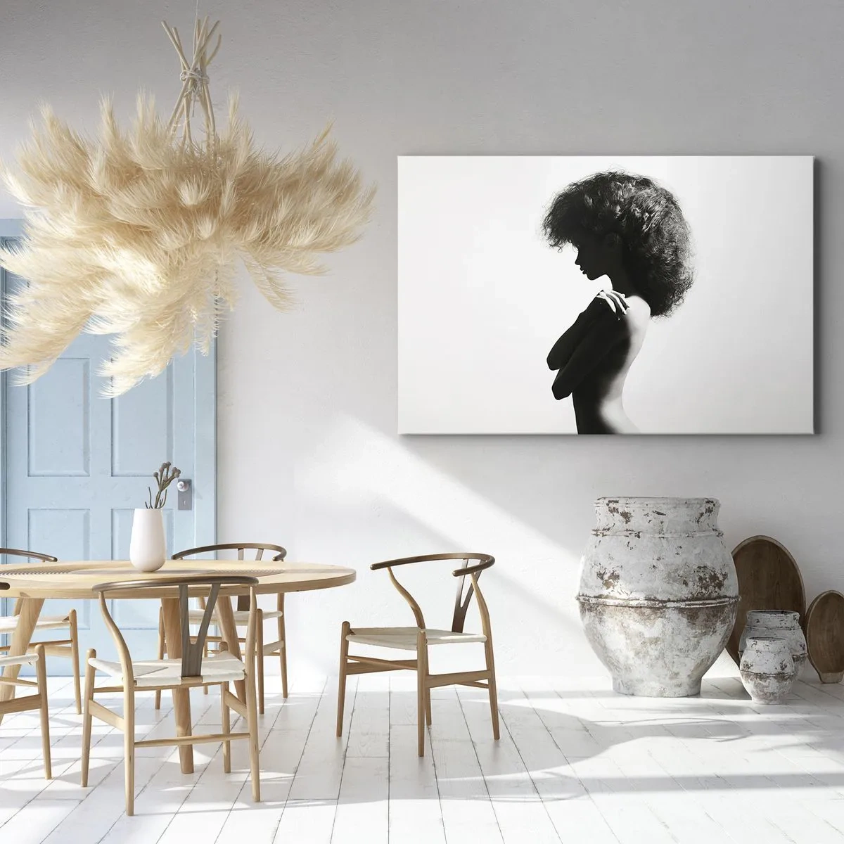 Tablou pe pânză Canvas - siluetă subtilă a unei femei în nuanțe alb-negru pe un fundal deschis - 70x50cm - Ca o floare pe o tulpină subțire - Decorațiune modernă pentru perete pentru living și dormitor ARTTOR