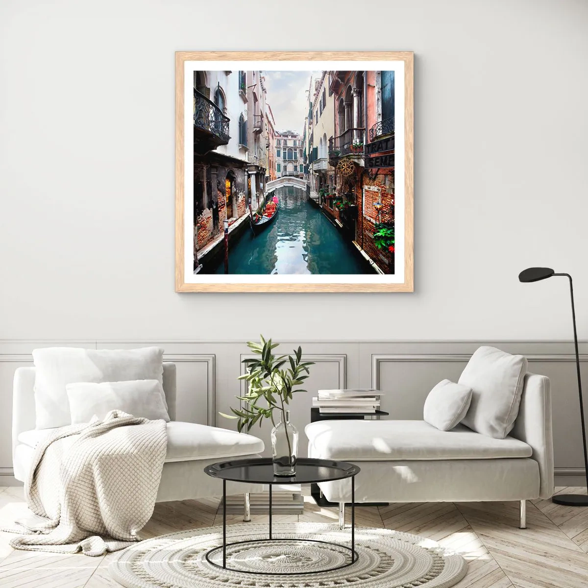 Poster în ramă de stejar deschis - Peisaj venețian cu gondolă și pod - 40x40 cm